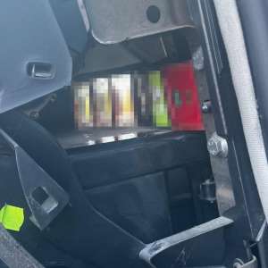 Alcool și țigări fără documente legale descoperite în P.T.F. Moravița