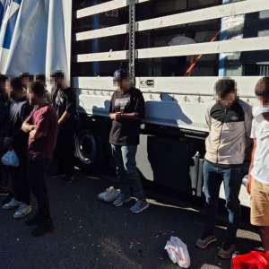 40 de cetățeni străini depistați de polițiștii de frontieră arădeni