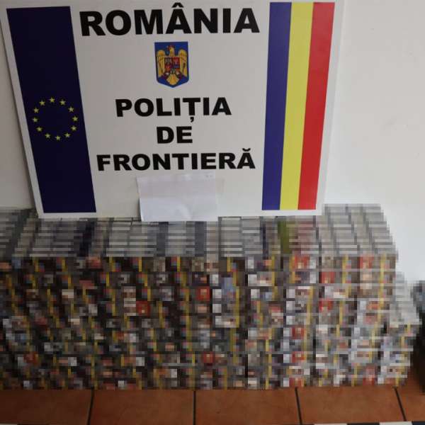 28.000 țigarete ascunse într-un autoturism, descoperite în PTF Calafat