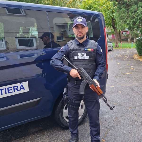 Sergiu Florin Dragoș, polițist de frontieră, primul român care a arbitrat pe celebra Arenă Lumpinee din Bangkok