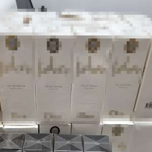 Bunuri susceptibile a fi contrafăcute, în valoare de aproximativ 300.000 lei, descoperite într-un autocar, în PTF Giurgiu-Ruse