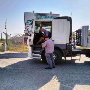 Bihorean la volanul unui vehicul asigurat în fals