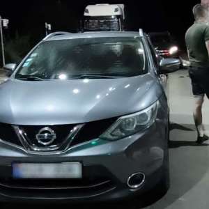 Autoturism căutat de autoritățile din Franța descoperit de polițiștii de frontieră botoșăneni