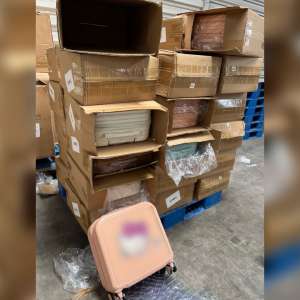 Bunuri susceptibile a fi contrafăcute, în valoare de peste 1.700.000 lei depistate în Portul Constanța
