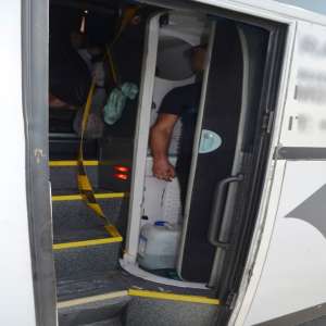 A încercat să eludeze controlul de frontieră, ascuns în toaleta unui autocar, dar s-a ales cu dosar penal