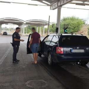 Cetățean bulgar, cu permis american la volan, fără a deține permis de conducere internațional, o combinație sancționată penal