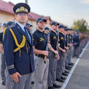 O serie nouă de elevi a depus jurământul militar la Şcoala \
