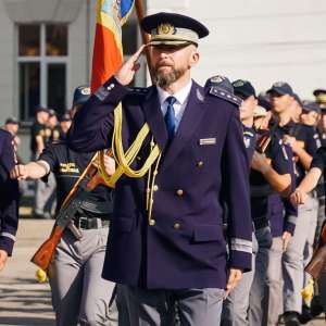 O serie nouă de elevi a depus jurământul militar la Şcoala \