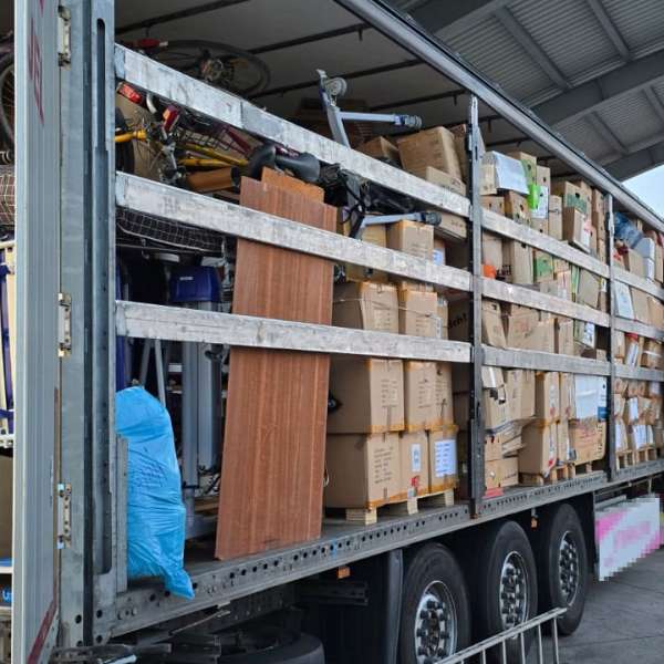 Aproximativ 45 tone deşeuri oprite la intrarea în țară