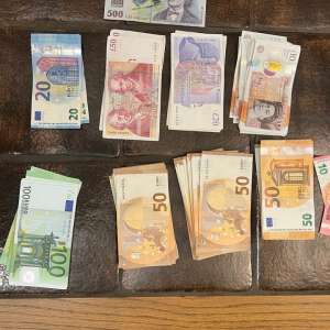 ACTIUNE DE AMPLOARE PENTRU DESTRUCTURAREA UNEI RETELE SPECIALIZATE IN CONTRABANDA CU TIGARETE