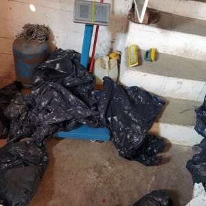 ACTIUNE DE AMPLOARE PENTRU DESTRUCTURAREA UNEI RETELE SPECIALIZATE IN CONTRABANDA CU TIGARETE