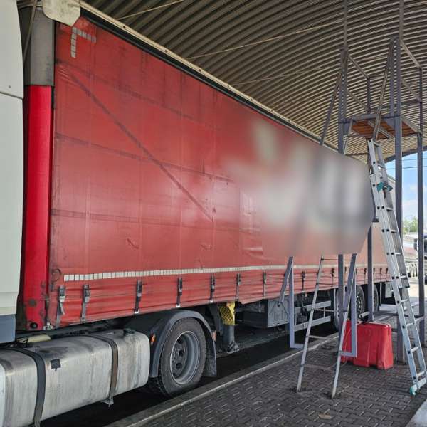 Cetățean de origine siriană descoperit în semiremorca unui ansmblu rutier în PTF Giurgiu