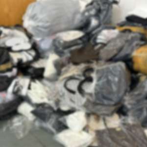 Aproximativ 5.000 de bunuri susceptibile a fi contrafăcute, în valoare de peste 850.000 lei, descoperite în acest weekend în PTF Giurgiu-Ruse