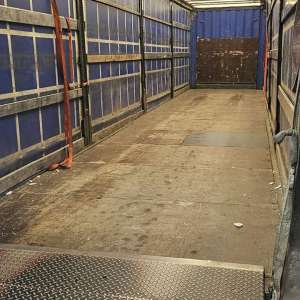 16.000 de țigarete de contrabandă, ascunse într-un camion care transporta frigidere,  descoperite în PTF Giurgiu