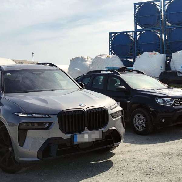 Autoturism de lux, în valoare de aproximativ 120.000 euro, căutat de autoritățile din Germamia, descoperit de poliţiştii de frontieră în Portul Constanța