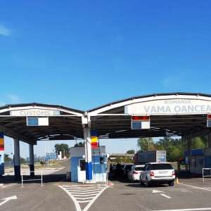 Șofer la trecerea frontierei, dar cu drept de a conduce suspendat