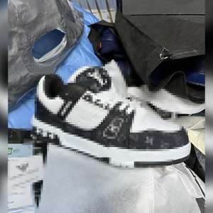 Bunuri susceptibile a fi contrafăcute, în valoare de aproximativ 1.5 milioane lei, descoperite în acest weekend, în PTF Giurgiu-Ruse