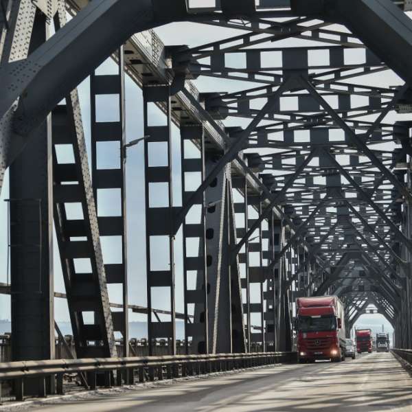 Trafic întrerupt pe Podul Giurgiu Ruse, pentru aproximativ 25 minute