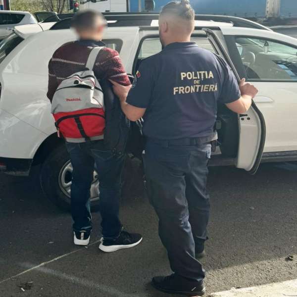 Urmărit internațional, depistat la controlul de frontieră în PTF Oancea