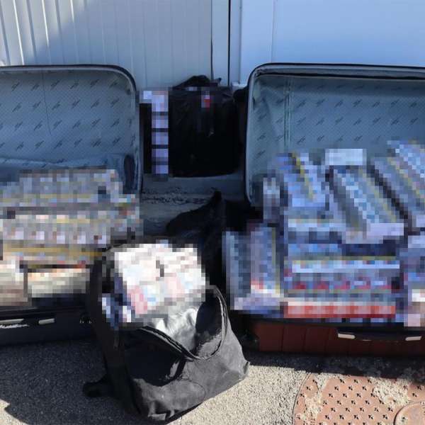 Peste 30.000 de țigarete descoperite ascunse într-un autoturism, în P.T.F. Calafat