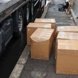 Peste 2.000 de bunuri susceptibile a fi contrafăcute, descoperite de polițiștii de frontieră doljeni în cursul zilei de ieri