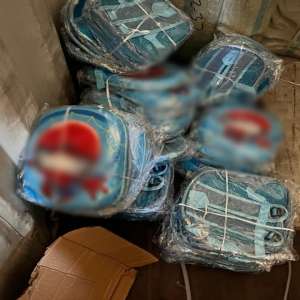 Articole pentru copii susceptibile a aduce atingere unor mărci protejate, în valoare de aproximativ 600.000 lei, descoperite de polițiștii de frontieră constănțeni