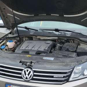 Amendat cu 30.000 de lei și cu autoturismul reținut pentru 200 de pachete cu țigări