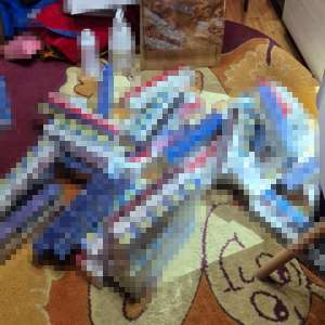 Percheziţii domiciliare pentru destructurarea unei reţele implicate în săvârşirea de infracţiuni asociate criminalităţii organizate