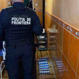Percheziţii domiciliare pentru destructurarea unei reţele implicate în săvârşirea de infracţiuni asociate criminalităţii organizate