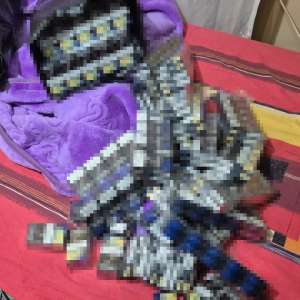 Percheziţii domiciliare pentru destructurarea unei reţele implicate în săvârşirea de infracţiuni asociate criminalităţii organizate