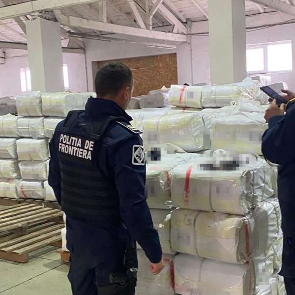 Bunuri susceptibile a fi contrafăcute, în valoare de peste 2.000.000 de euro, descoperite în PTF Siret