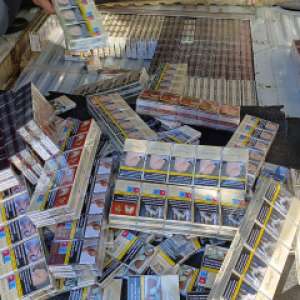 Aproximativ 67.000 de țigarete descoperite ascunse într-un microbuz, în Punctul de Trecere a Frontierei Calafat