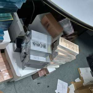 Bunuri susceptibile a fi contrafăcute în valoare de peste 170.000 lei, descoperite în ultimele 24 ore în Punctul de Trecere a Frontierei Giurgiu-Ruse