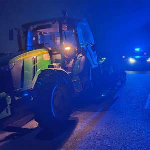 Depistat pe drumurile publice, fără a deține permis de conducere