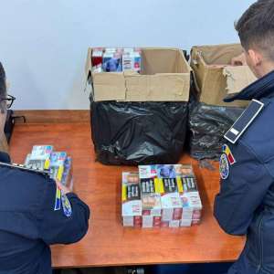 22.000 țigarete de contrabandă descoperite în magazia unei nave de către polițiștii de frontieră constănțeni