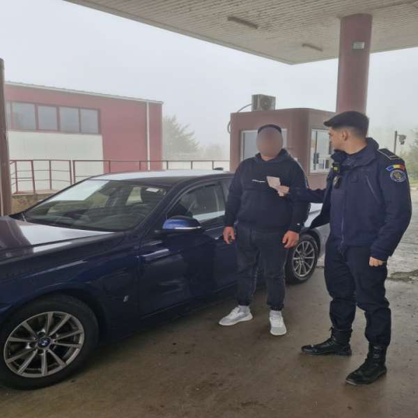 Autoturism radiat din circulație, descoperit în trafic