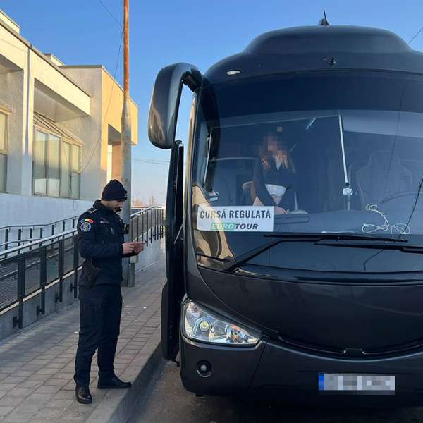Permis de conducere fals oprit din drumul către Italia