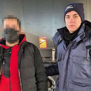 Cetățean sirian depistat ascuns într-un sac la PTF Giurgiu