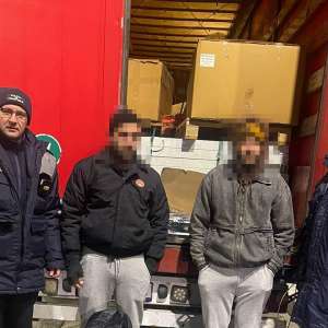 Cetățeni sirieni depistați de polițiștii de frontieră giurgiuveni încercând să treacă ilegal frontiera de stat