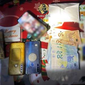 Percheziții domiciliare pentru destructurarea unui grup infracțional organizat, specializat în trafic de migranți