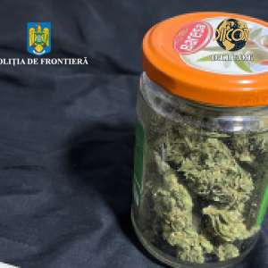 Rețea de contrabandiști cu țigări și tutun, destructurată de polițiștii de frontieră şi procurorii DIICOT, la Galați