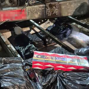 Țigarete în valoare de aproximativ 26.700 lei, descoperite de polițiștii de frontieră giurgiuveni, noaptea trecută