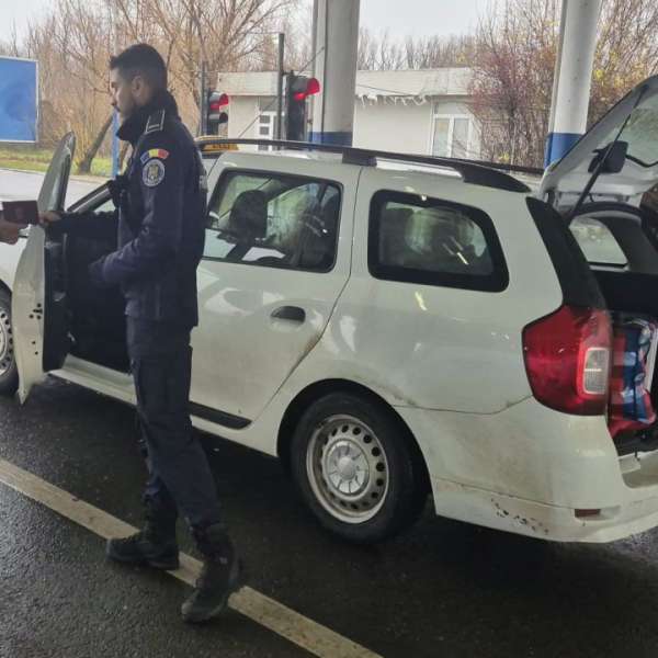 A încercat trecerea frontierei cu o poliță RCA falsă