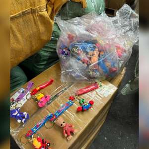 Bunuri susceptibile a fi contrafăcute, în valoare de aproximativ 270.000 lei, descoperite de polițiștii de frontieră constănțeni