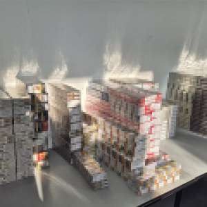 Zeci de mii de ţigarete, în valoare de aproximativ 114.900 lei, descoperite de polițiștii de frontieră giurgiuveni