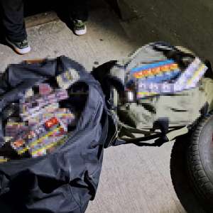 Zeci de mii de ţigarete, în valoare de aproximativ 114.900 lei, descoperite de polițiștii de frontieră giurgiuveni
