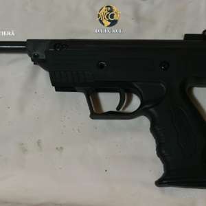 UPDATE: Percheziții domiciliare pentru destructurarea unui grup infracțional organizat, specializat în trafic de migranți