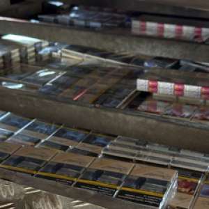 Zeci de mii de țigarete, în valoare de peste 211.000 lei, descoperite de polițiștii de frontieră giurgiuveni