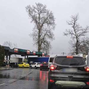 La volan cu dreptul de a conduce suspendat