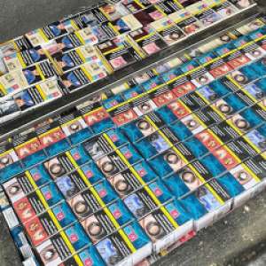 44.400 de țigarete ascunse într-un autoturism descoperite în P.T.F. Giurgiu-Ruse